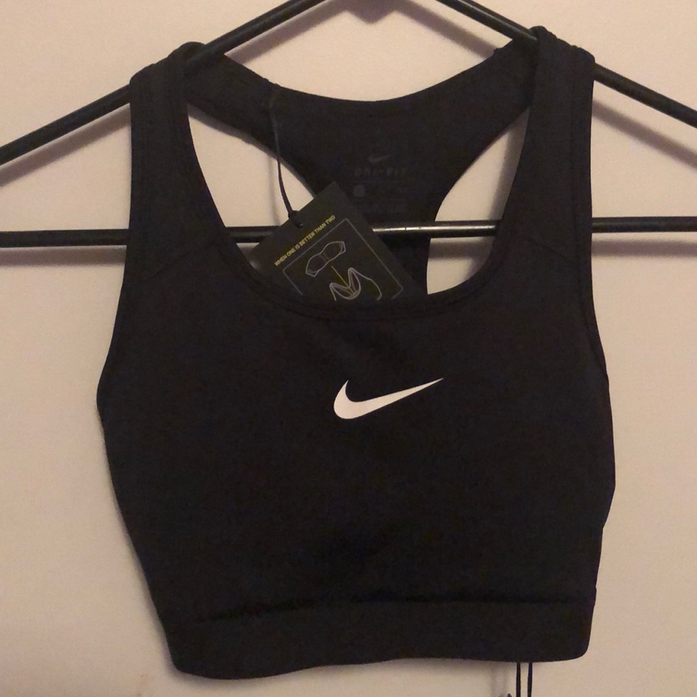 Nike Swoosh Sports Bra